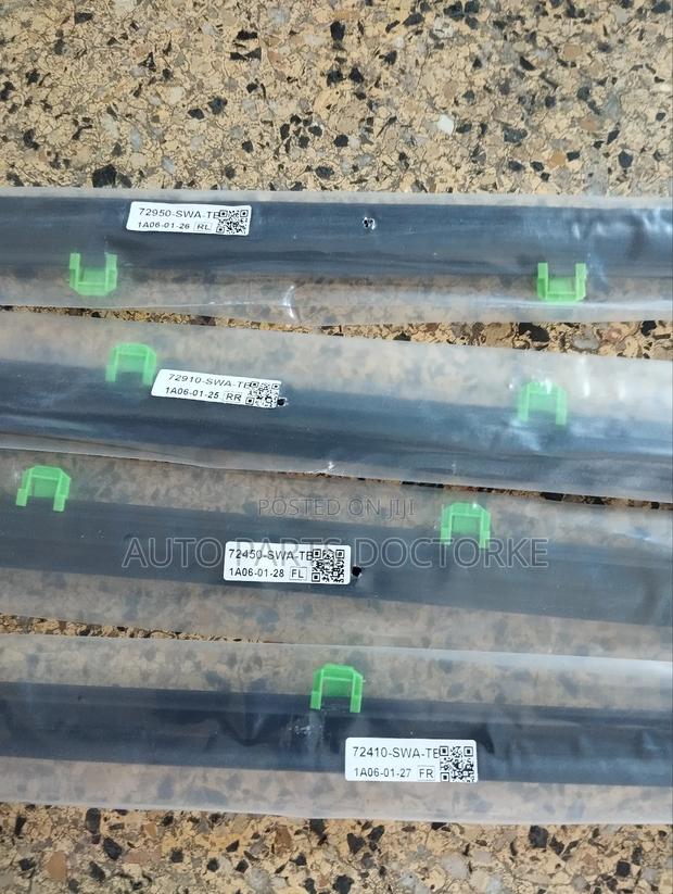 Honda Cr-v Weatherstrips - thumbnail 3