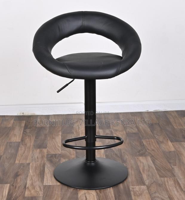 Office Stool:Upholstered Black Leather Barstyle Office Chair