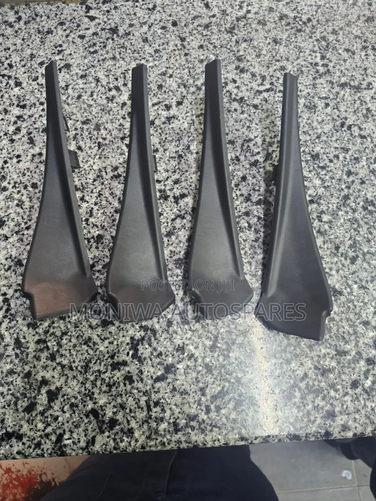 Windscreen Finisher Nissan Xtrail T32