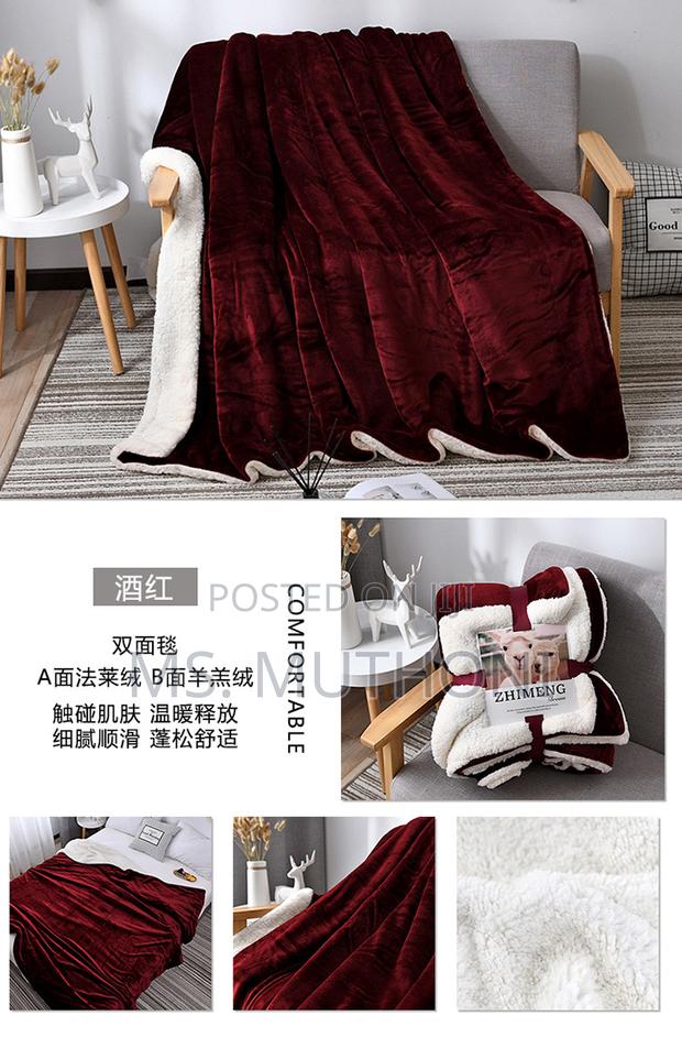 High Quality Double Layer Sherpa Throw Blanket* - thumbnail 3