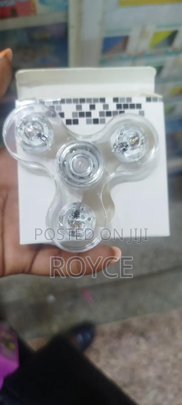 Led Light Fidget Spinner - thumbnail 3