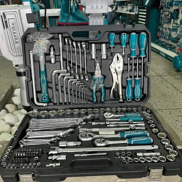 Total Ratchet Tool Set 142pcs With Adjustable Wrench Pliers