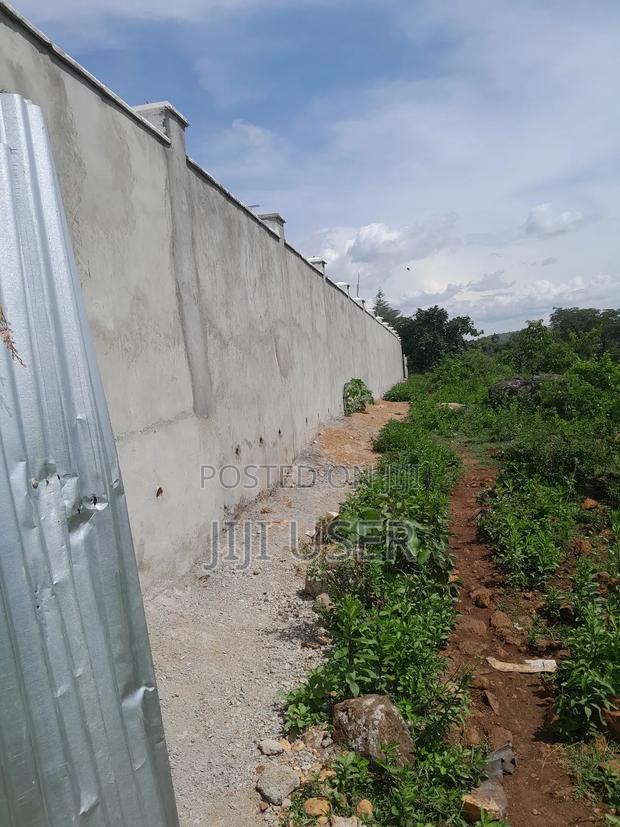 Prime 1 1⁄2 Acre Besides Governor's Office Homa Bay - thumbnail 8