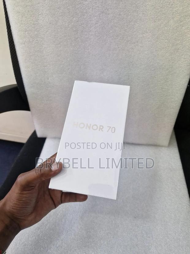 New Honor 70 512 GB Blue - main view
