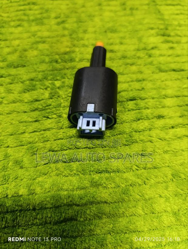 Brake Switch Toyota Prado - thumbnail 2