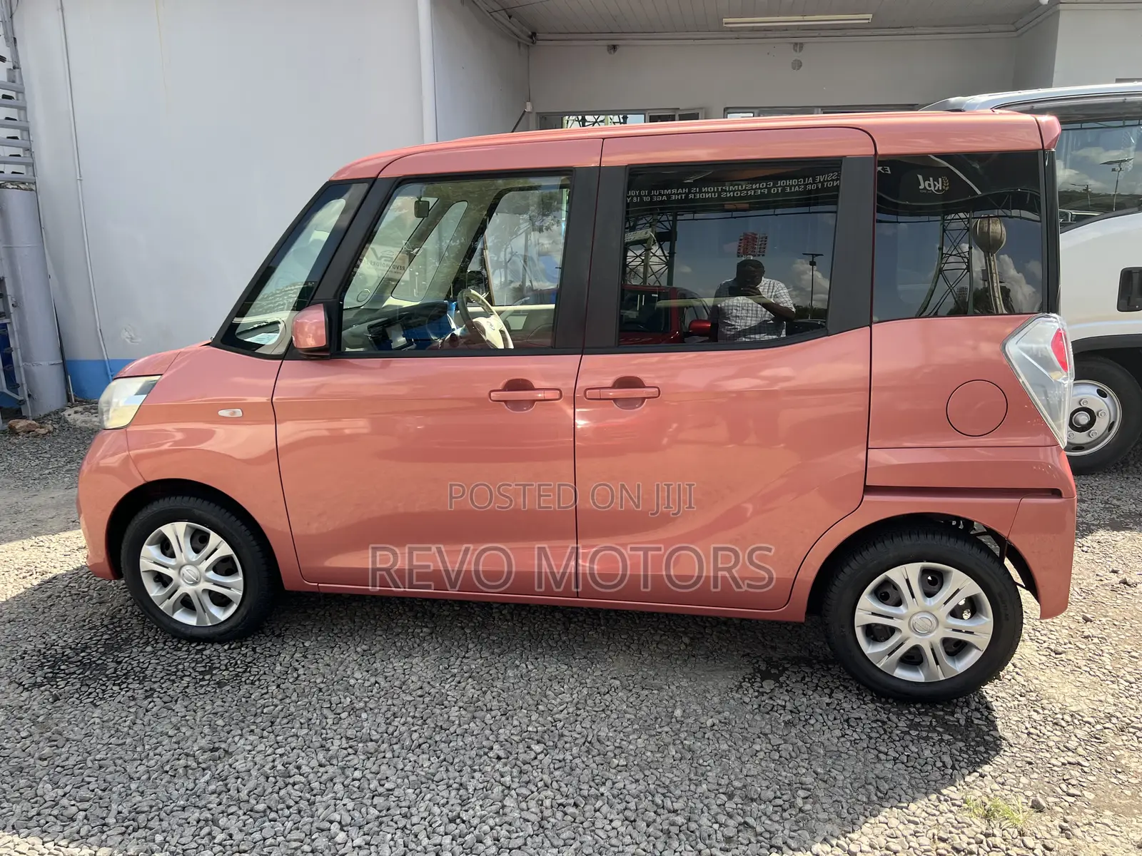 Nissan Dayz Roox 2018 Pink