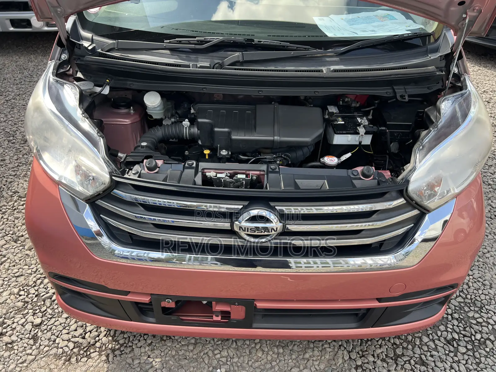 Nissan Dayz Roox 2018 Pink