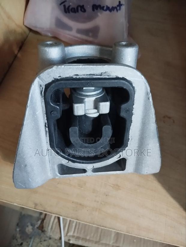 Honda Cr-v Re Series Transmission Mount - thumbnail 2