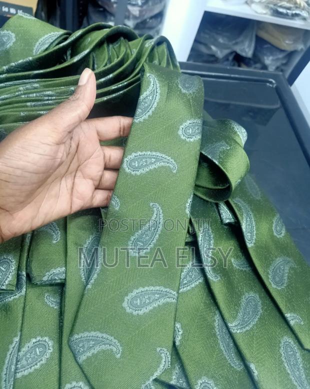 Army Green Teardrop Executive Tie Sets. - thumbnail 3