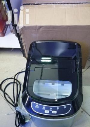 Ice Cube Maker