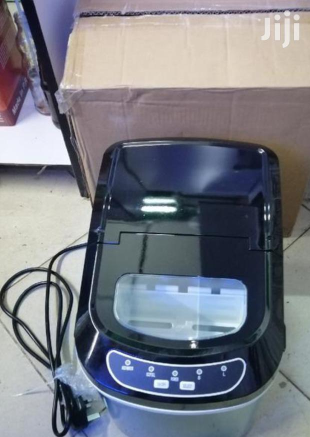Ice Cube Maker
