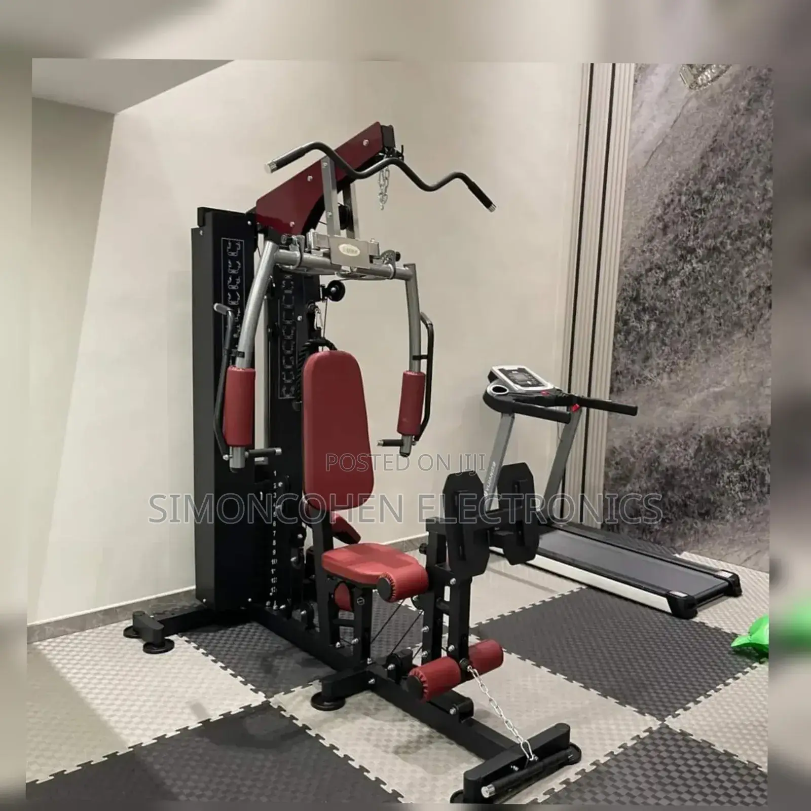 2station Muiltygym With a Leg Press