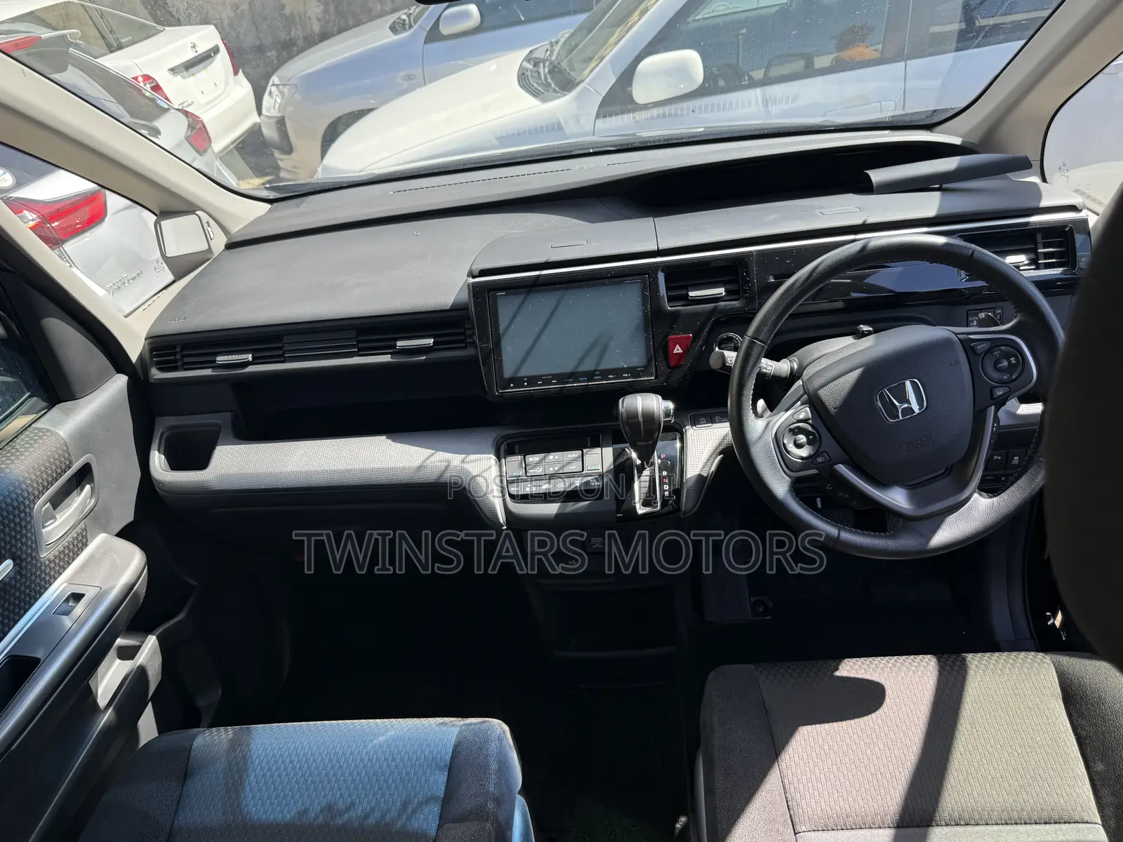 Honda Stepwgn 2018 Gray
