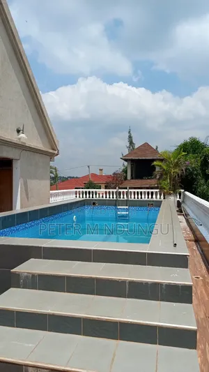 7bdrm Maisonette in Ridgeridgeways for rent