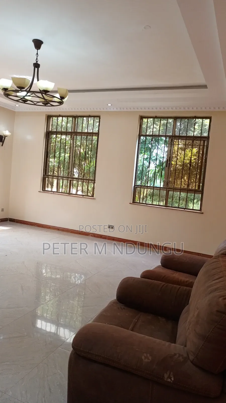 7bdrm Maisonette in Ridgeridgeways for rent