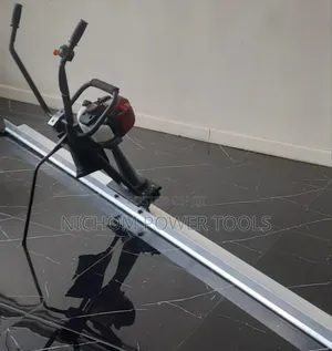 Aico Screeding Machine With Honda 4 Stroke Engine Gx35