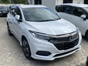 Honda Vezel 2018 White