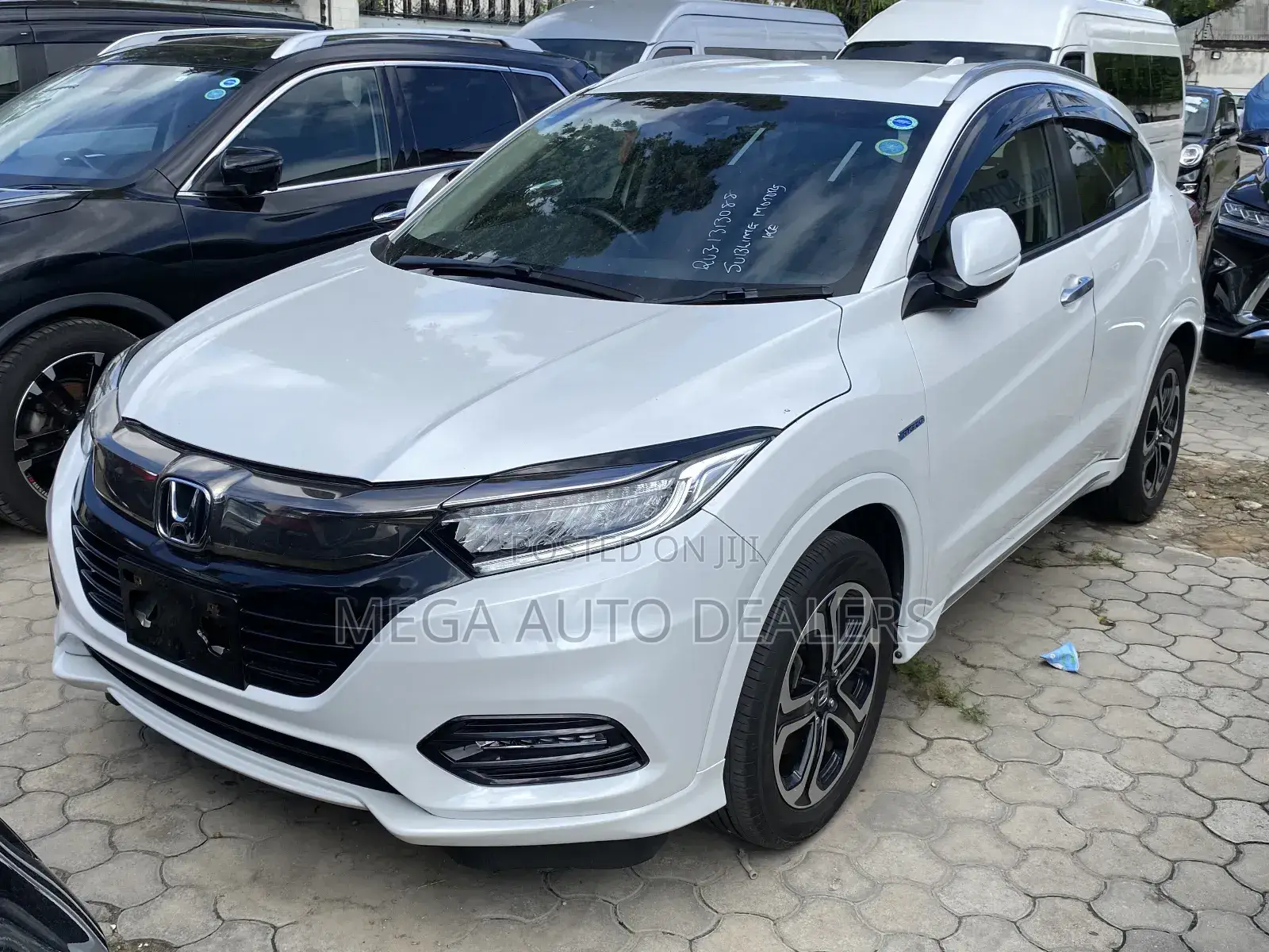 Honda Vezel 2018 White