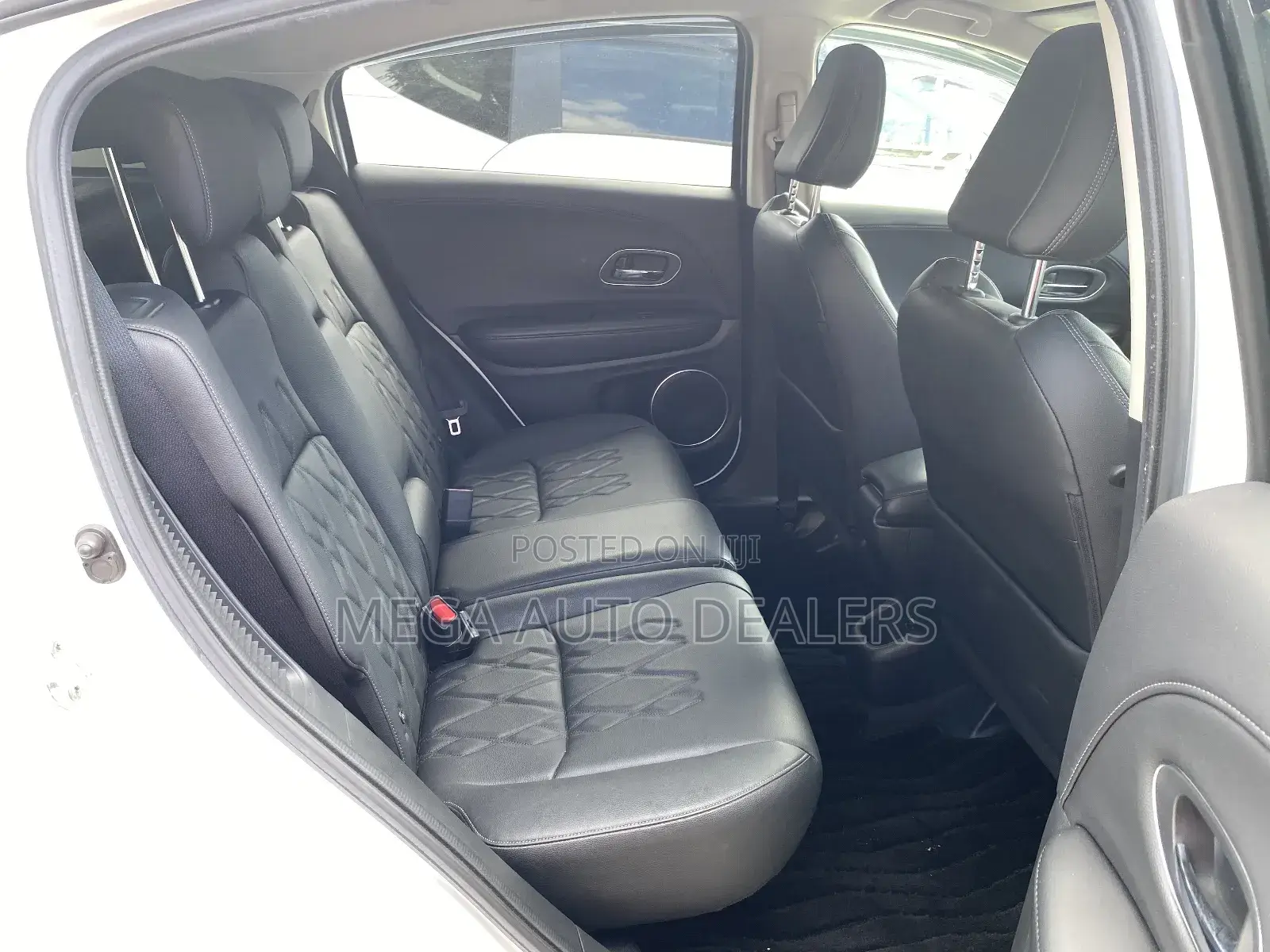 Honda Vezel 2018 White