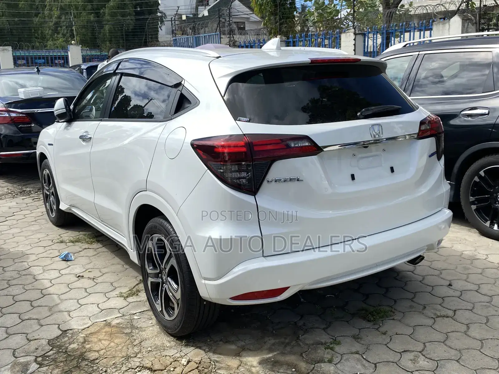 Honda Vezel 2018 White