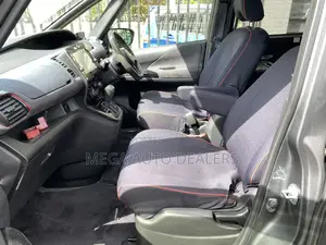 Nissan Serena 2018 Gray
