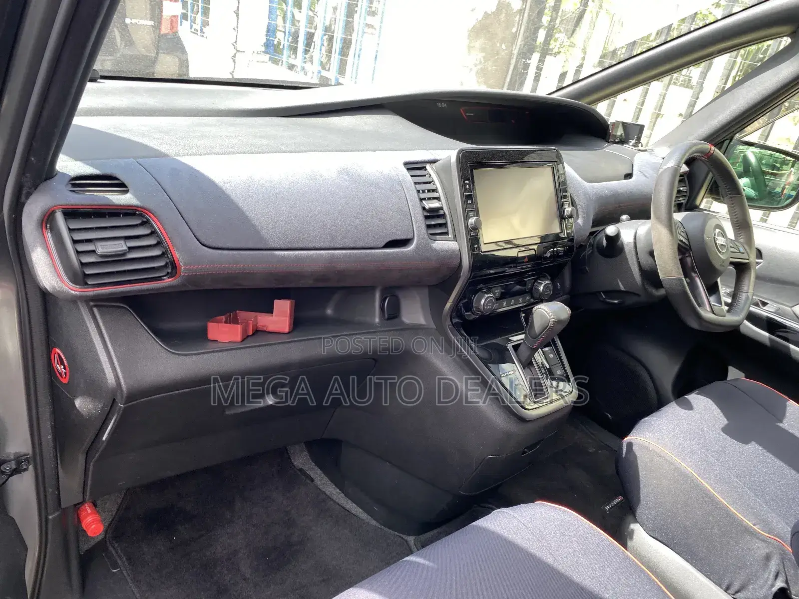 Nissan Serena 2018 Gray