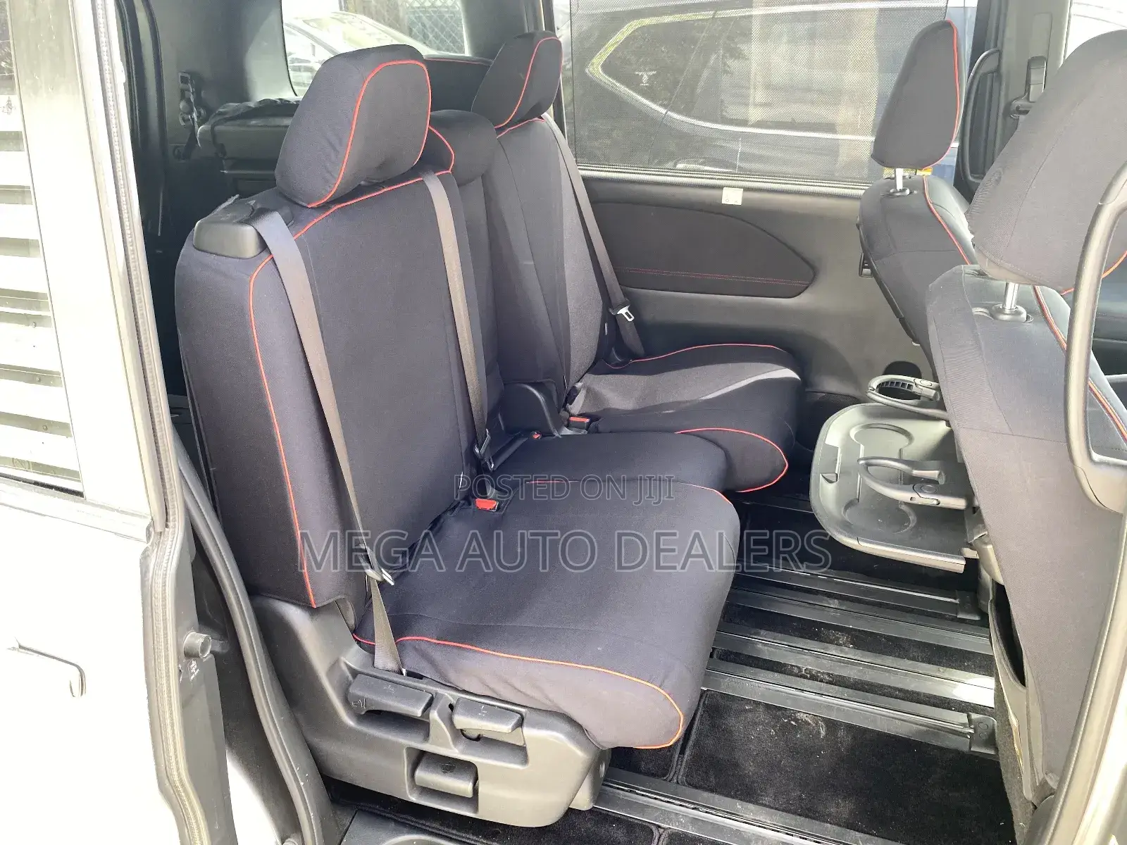 Nissan Serena 2018 Gray