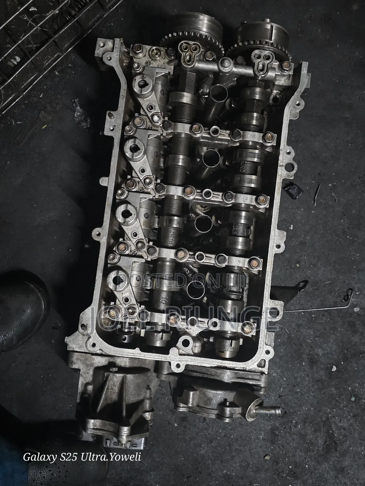 2/3 Zr Cylinder Head Valvematic for Premio/Voxy/Noah