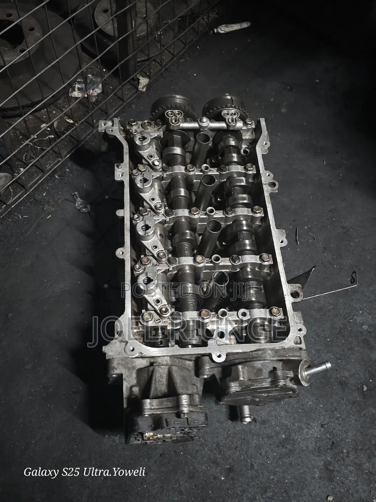 2/3 Zr Cylinder Head Valvematic for Premio/Voxy/Noah
