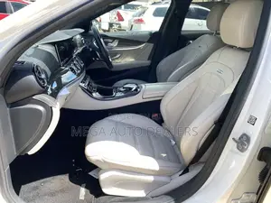 Mercedes-Benz E43 AMG 3.0 AWD 2018 Pearl