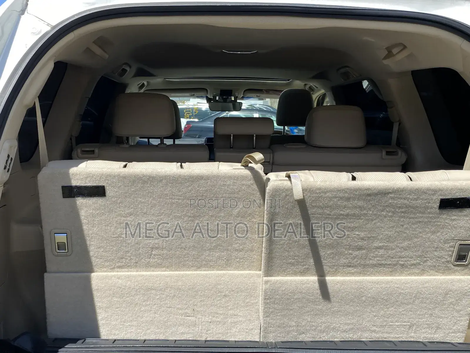 Toyota Land Cruiser Prado 2018 Off white