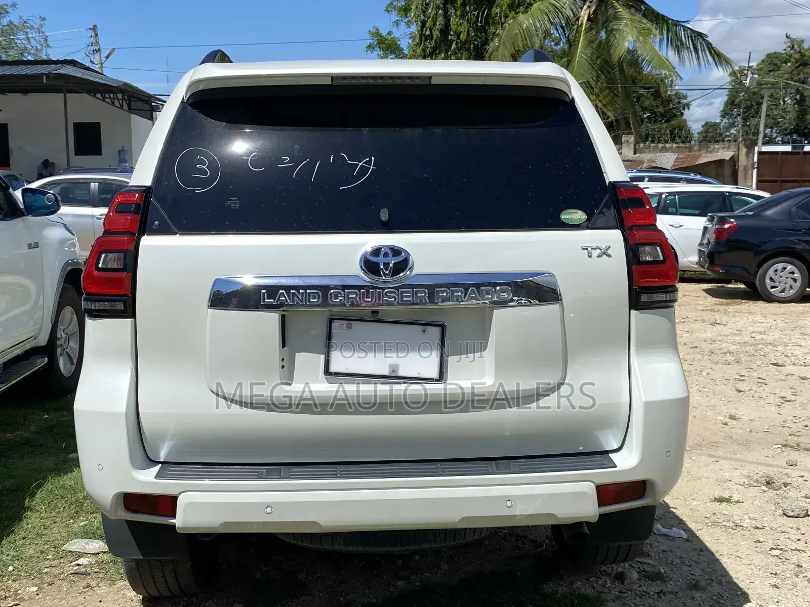 Toyota Land Cruiser Prado 2018 Off white