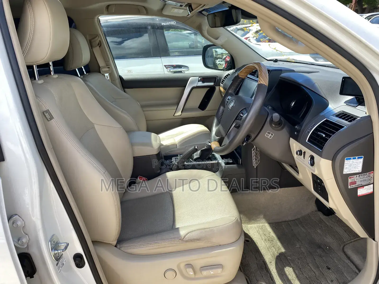 Toyota Land Cruiser Prado 2018 Off white