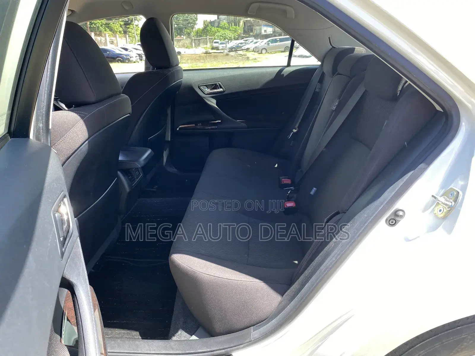 Toyota Mark X 2018 White