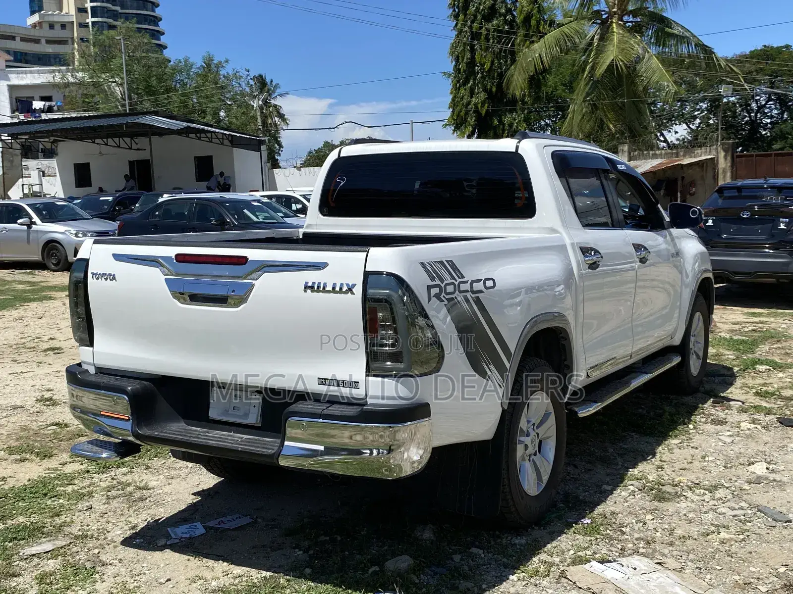 Toyota Hilux 2018 White