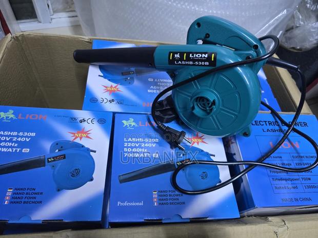 Powerful 700watts Industrial Dust/Air Blowers With Suction