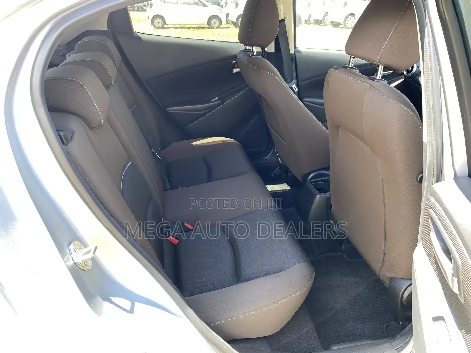 Mazda Demio 2018 Silver