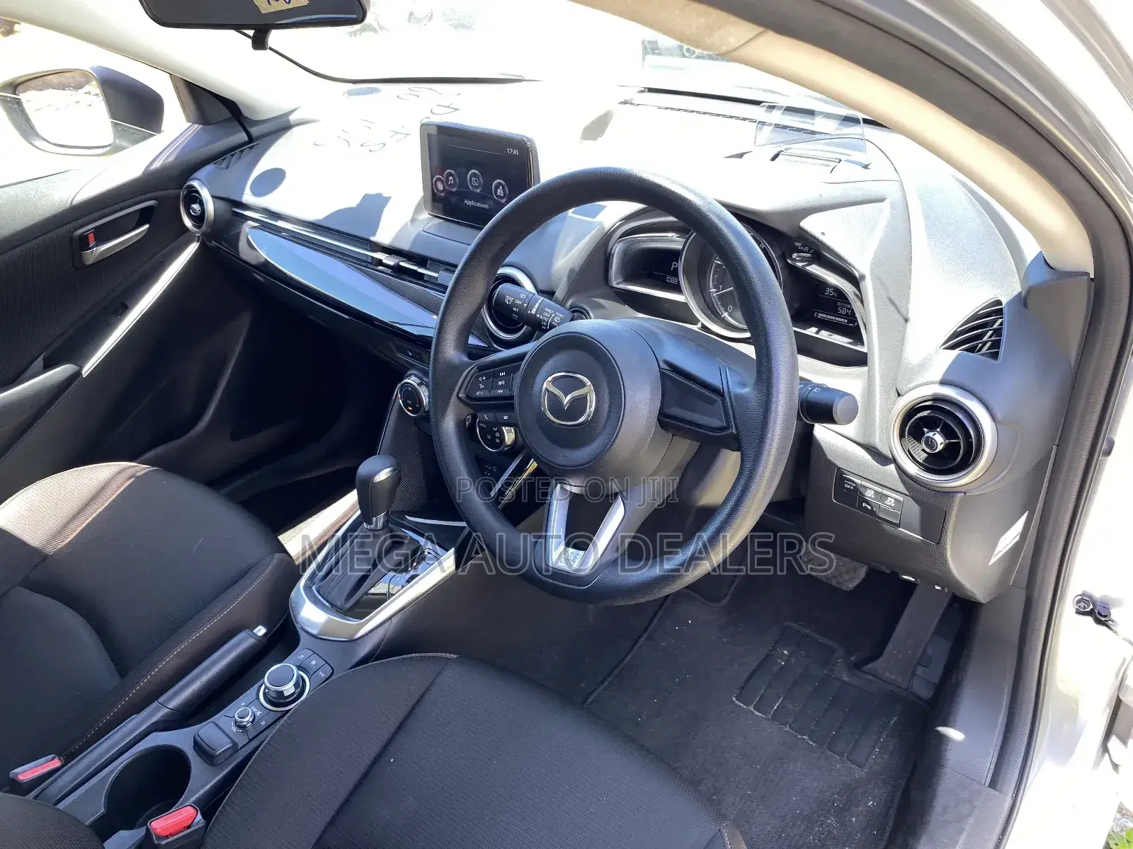 Mazda Demio 2018 Silver
