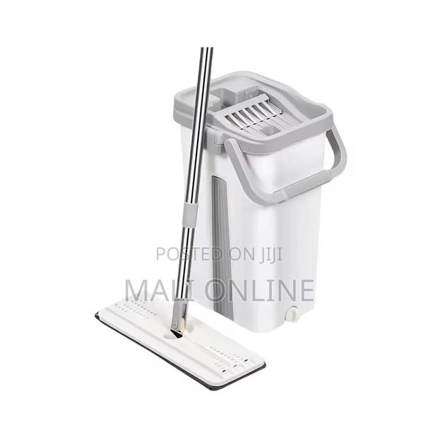 Flat Vertex Self Squeeze Mop With Bucket