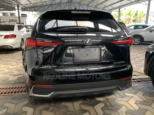 Lexus NX 300h Base 4x4 (2.5L 4cyl 2A) 2018 Black
