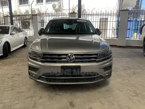 Volkswagen Tiguan 2.0T S FWD 2018 Ivory
