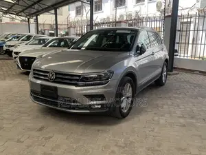 Volkswagen Tiguan 2.0T S FWD 2018 Ivory