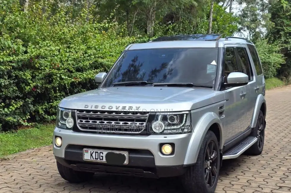 Land Rover Discovery 2014 Silver
