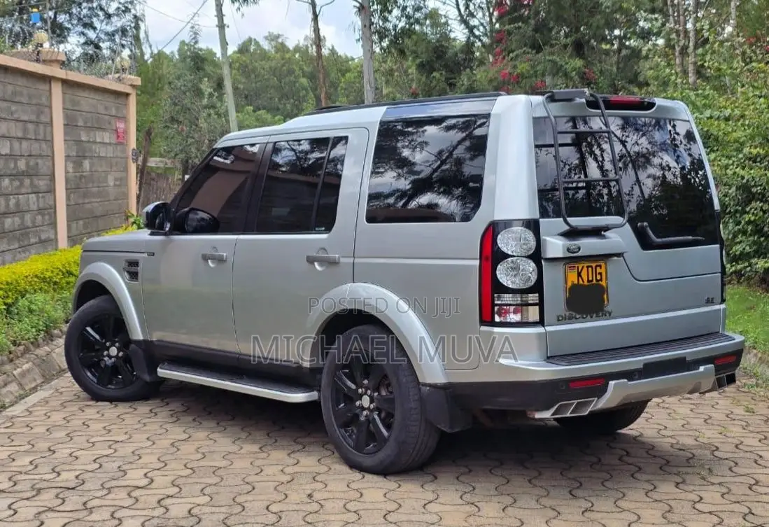 Land Rover Discovery 2014 Silver