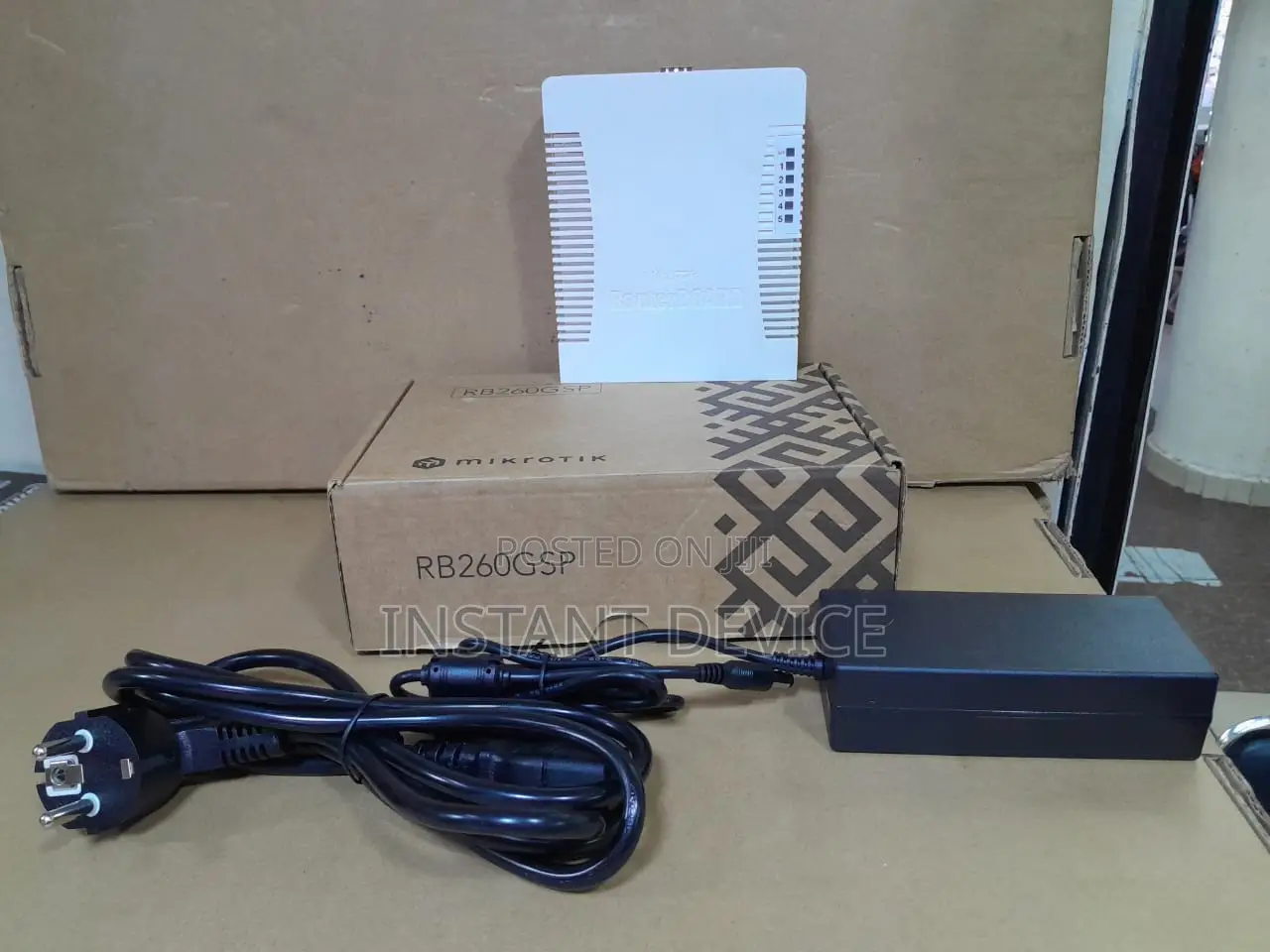 Mikrotik Rb260gsp Switch Css106-1g-4p-1s