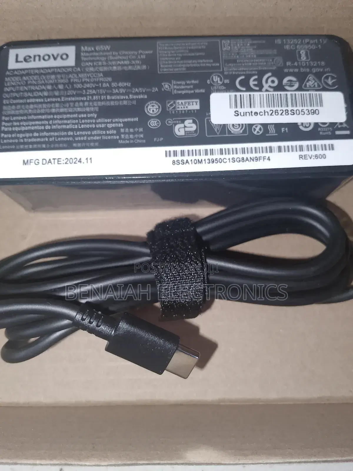 Laptop Lenovo Adapter/Charger 65 Watts Type C, Long Cable