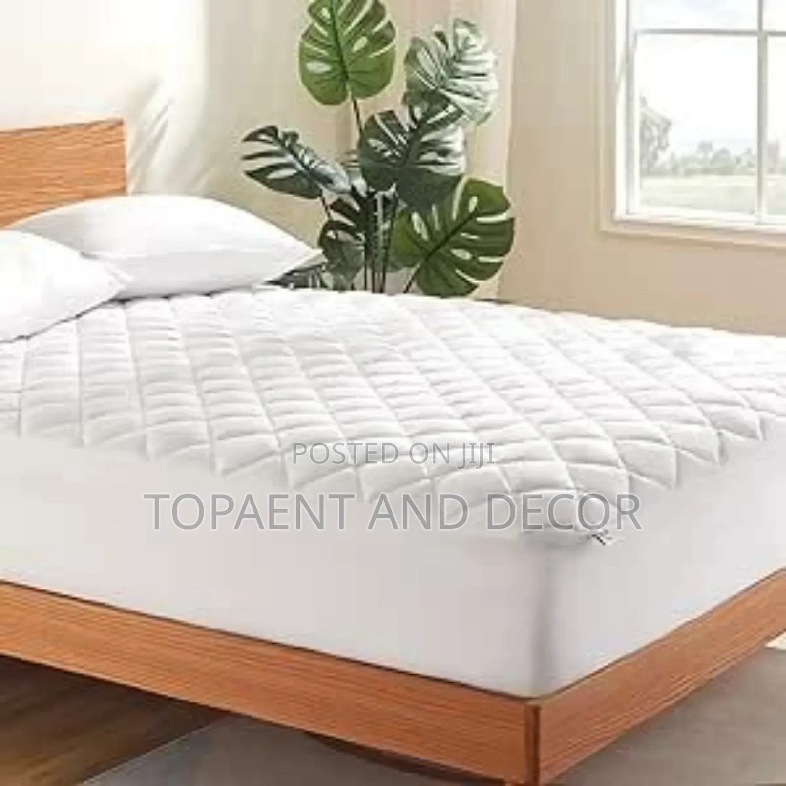 Waterproof Mattress Protector for Bedbugs Allergens Spills