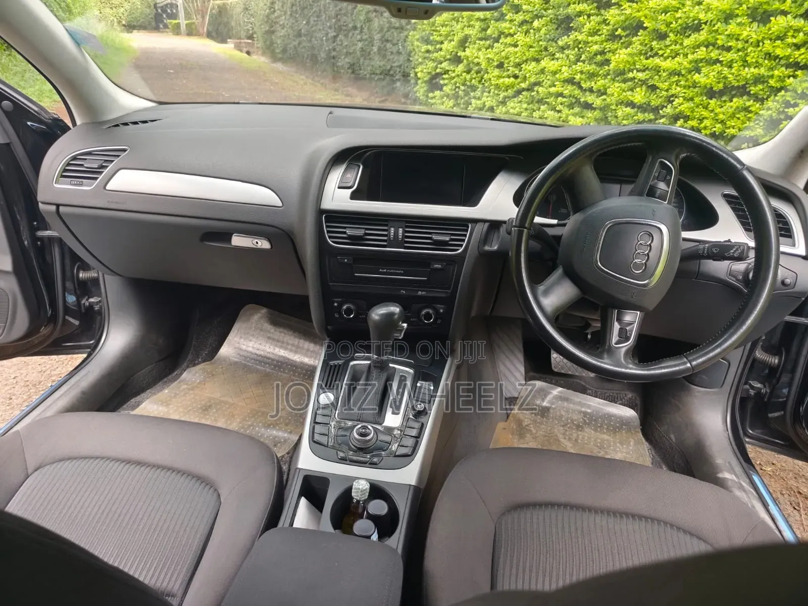 Audi A4 2.0T Premium 2011 Black