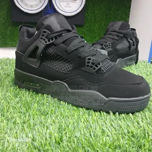 Jordan 4 Black Cat