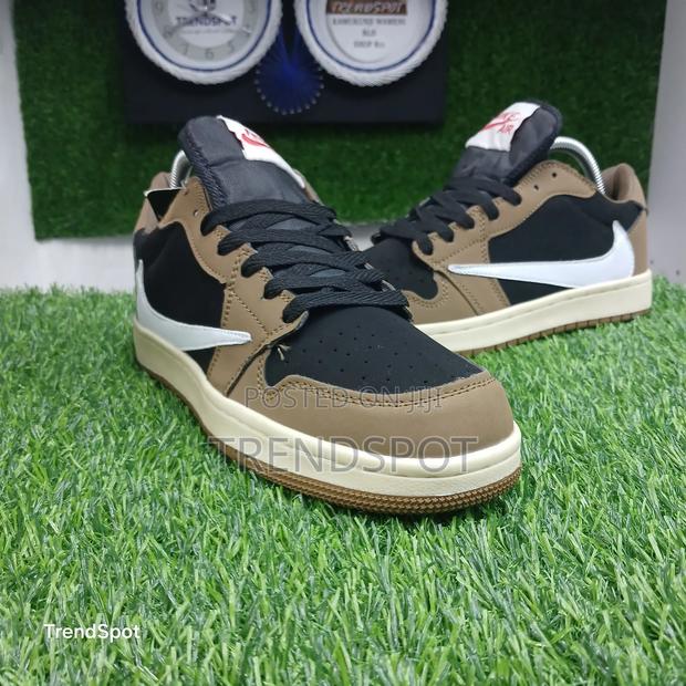 Jordan 1 (Dark Mocha) - thumbnail 3